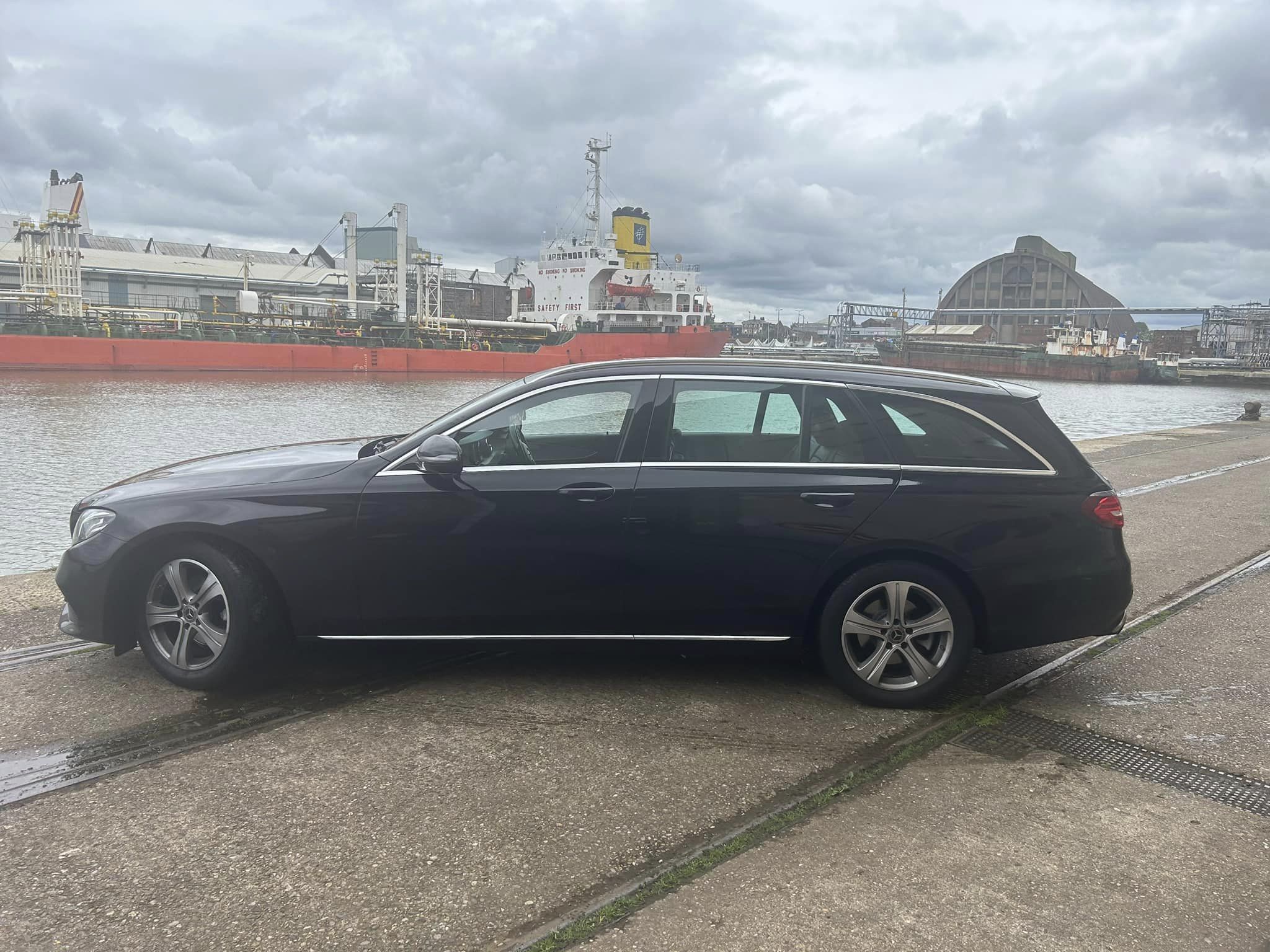 MERCEDES-BENZ E liverpool