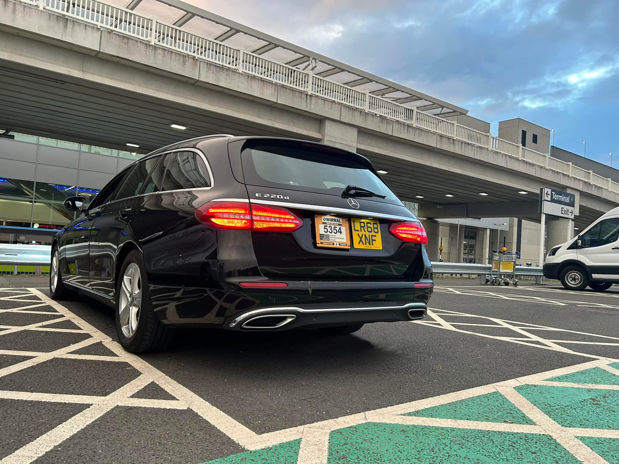 MERCEDES-BENZ E car Liverpool airport